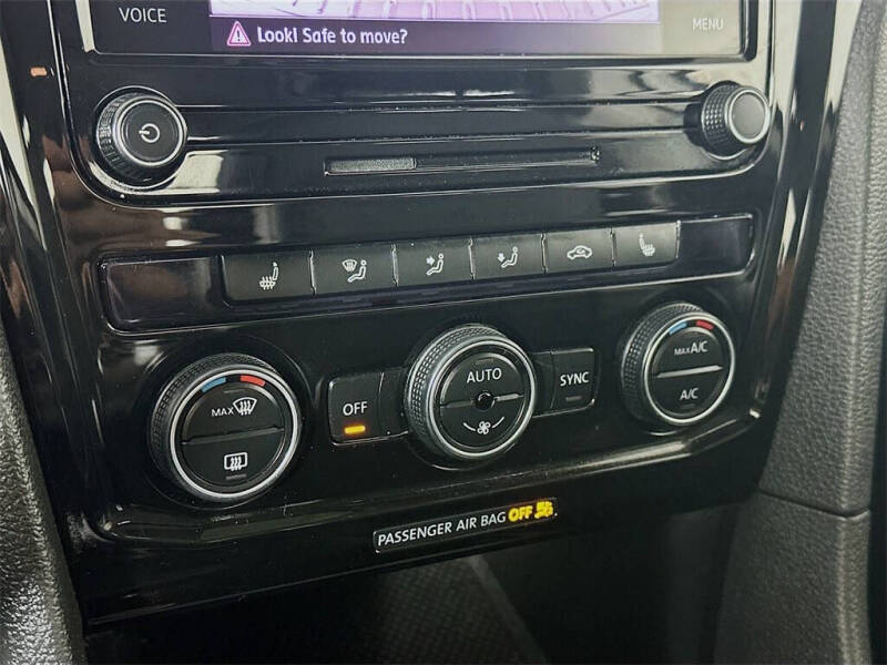 2022 Volkswagen Passat SE