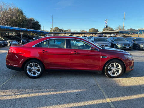 2015 Ford Taurus SEL