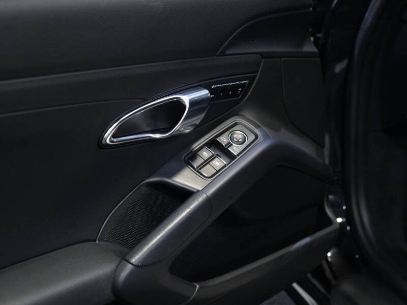 2014 Porsche Cayman
