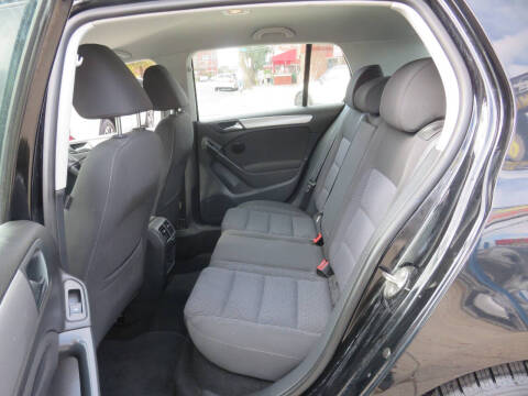 2014 Volkswagen Golf 2.5L PZEV