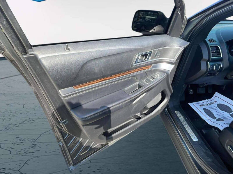 2017 Ford Explorer Limited