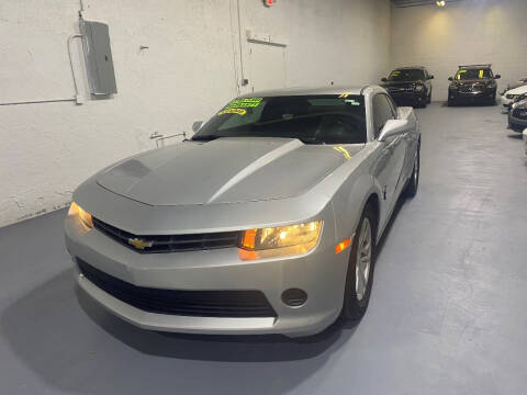 2015 Chevrolet Camaro for sale at Lamberti Auto Collection in Plantation FL