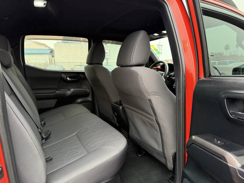 2017 Toyota Tacoma TRD Sport