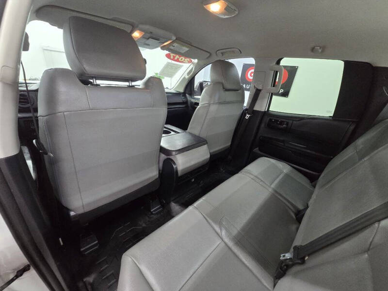 2017 Toyota Tundra SR