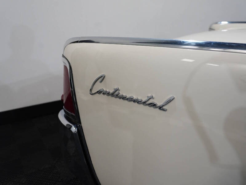 1962 Lincoln Continental