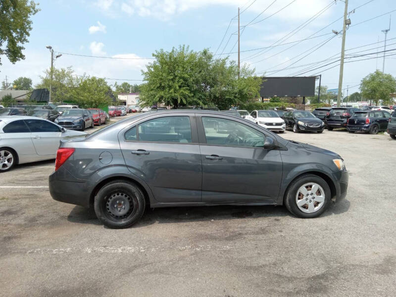2013 Chevrolet Sonic LS Auto