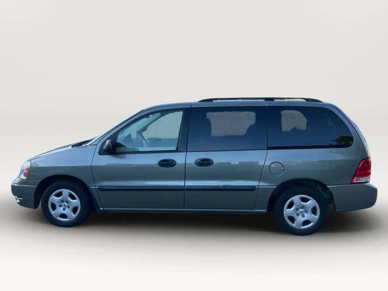 2004 Ford Freestar SE