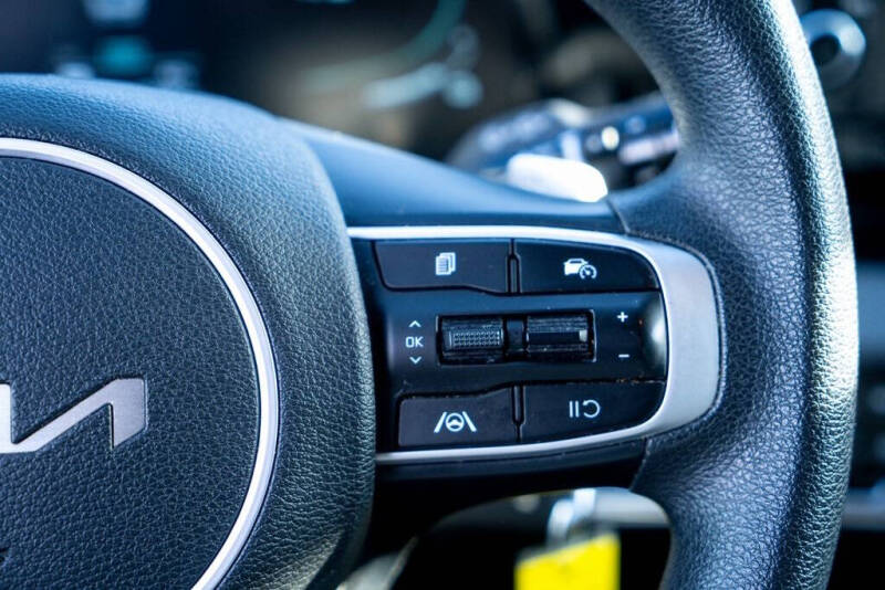 2023 Kia Sportage Hybrid LX