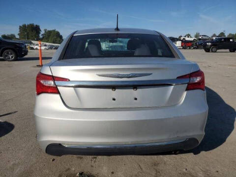 2012 Chrysler 200 Touring
