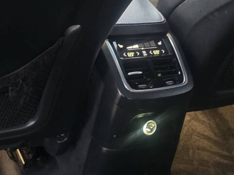 2016 Volvo XC90 T8 eAWD R-Design