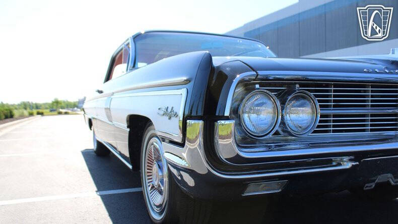1962 Oldsmobile Starfire