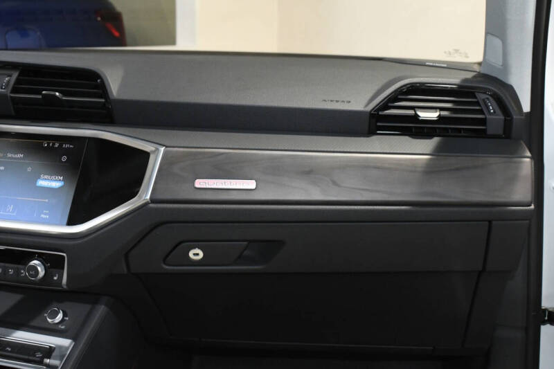 2021 Audi Q3 quattro S line Prem Plus 45 TFSI