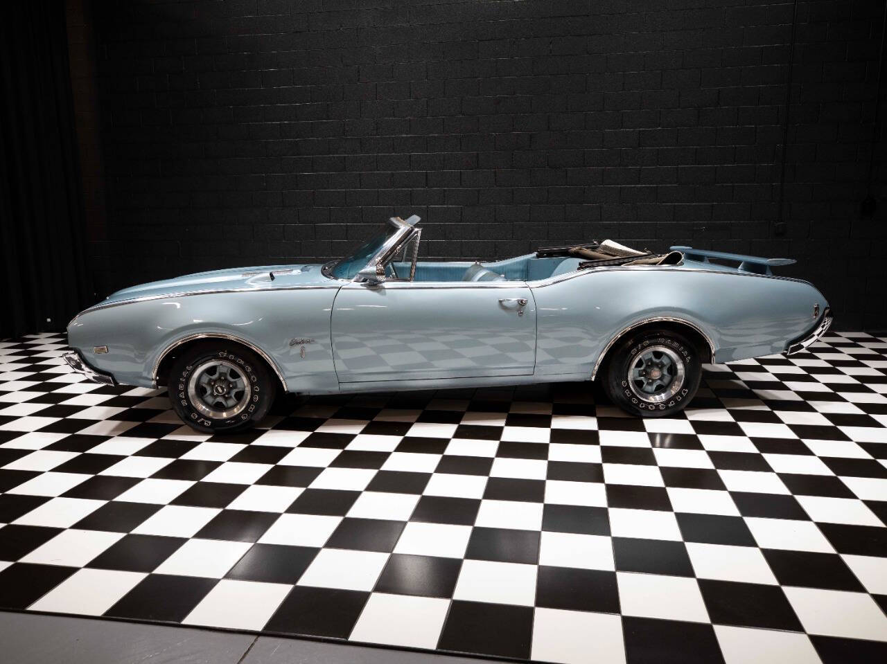 1968 Oldsmobile Cutlass 31