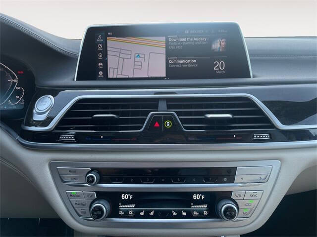 2022 BMW 7 Series 745e xDrive