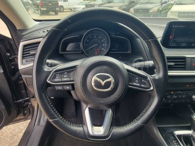 2018 Mazda MAZDA3 Touring