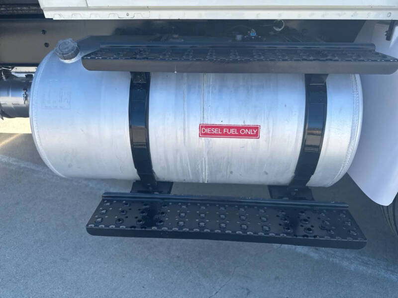 2017 International DuraStar 4300