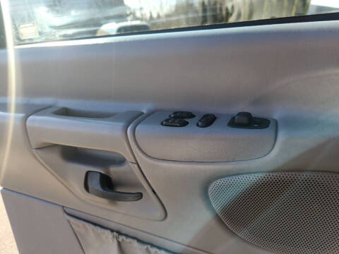 2002 Ford E-Series E-150