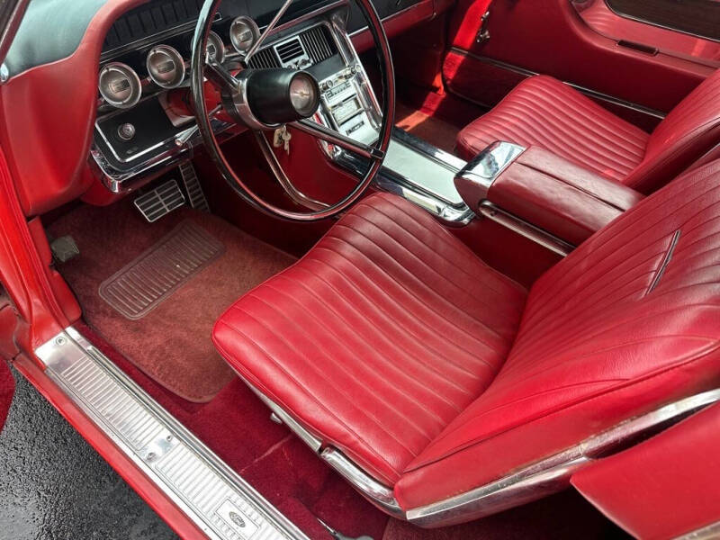 1964 Ford Thunderbird