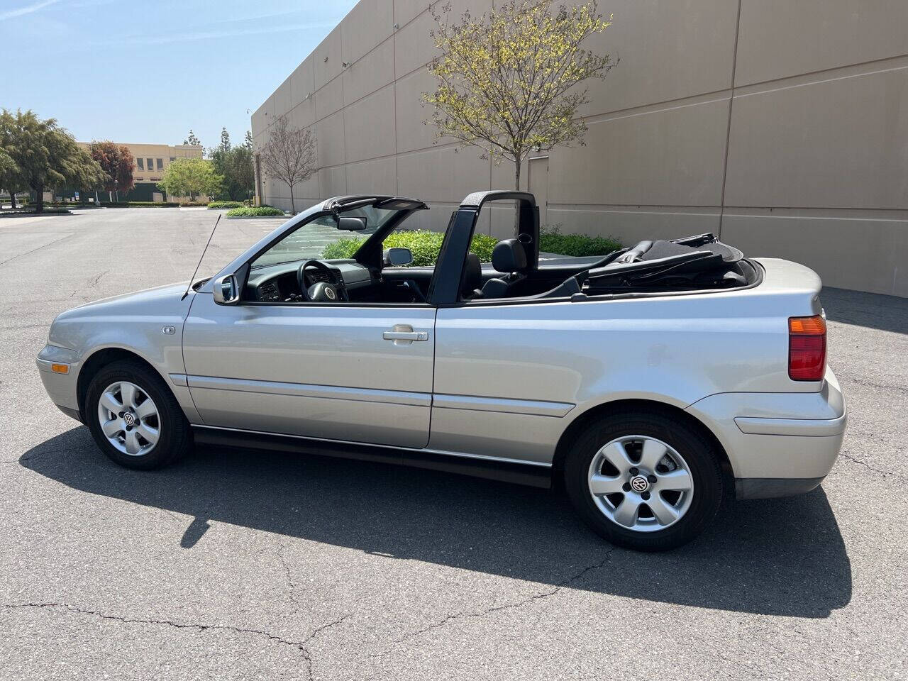 2001 Volkswagen Cabrio for sale at ZRV AUTO INC in Brea, CA