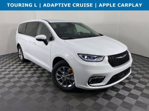 2023 Chrysler Pacifica for sale at Wally Armour Chrysler Dodge Jeep Ram in Alliance OH