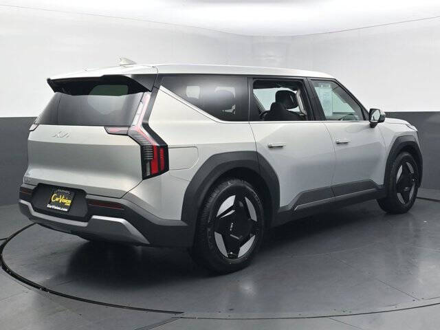 2024 Kia EV9 Light