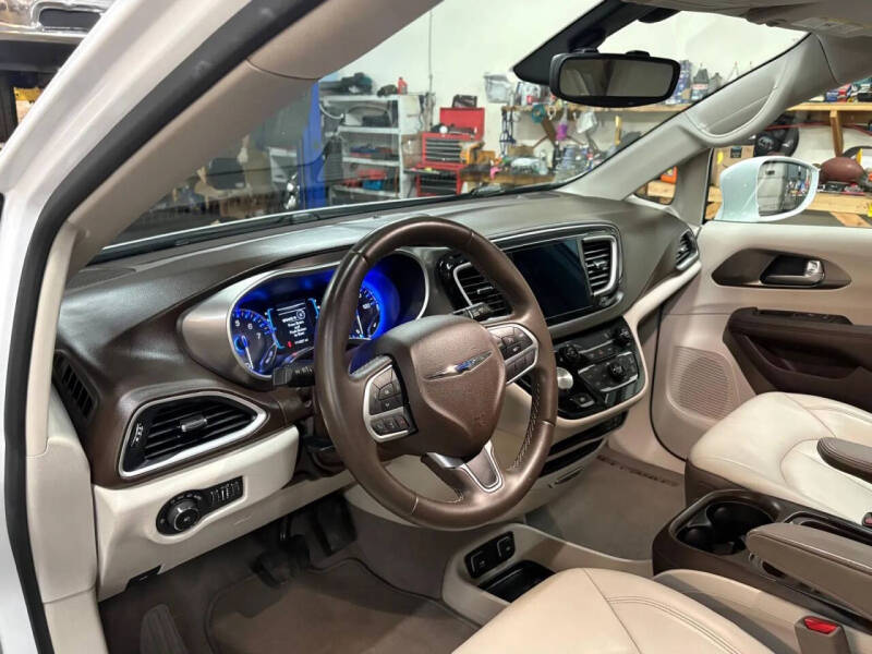 2017 Chrysler Pacifica