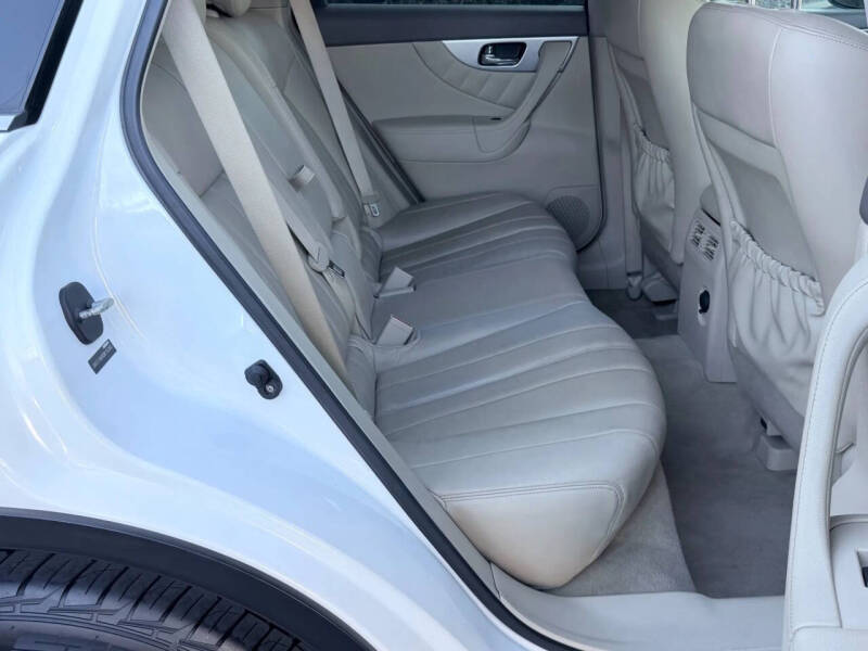 2013 Infiniti FX37