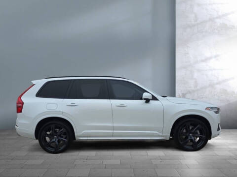 2020 Volvo XC90 T5 Momentum