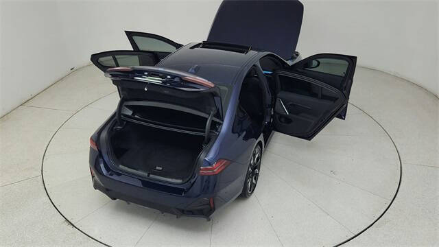 2025 BMW i5 eDrive40