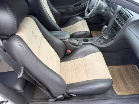 2003 Ford Mustang SVT Cobra