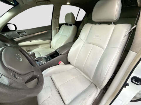 2011 Infiniti G37 Sedan Journey