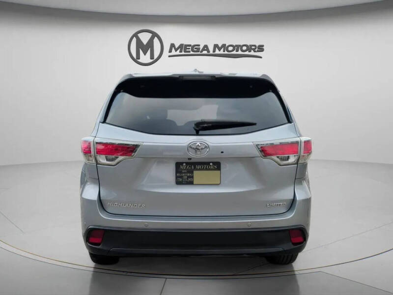 2016 Toyota Highlander