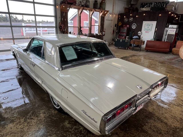 1965 Ford Thunderbird