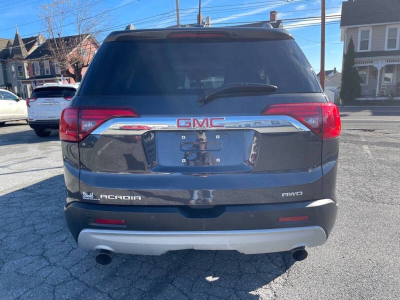 2017 GMC Acadia SLE-2