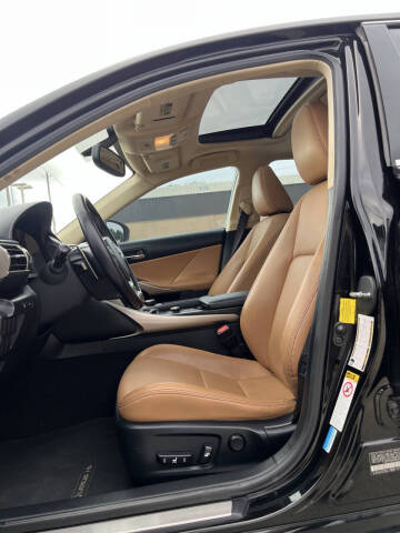 2016 Lexus IS 200t