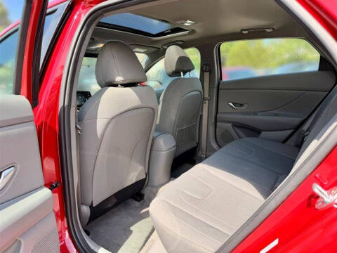 2022 Hyundai Elantra