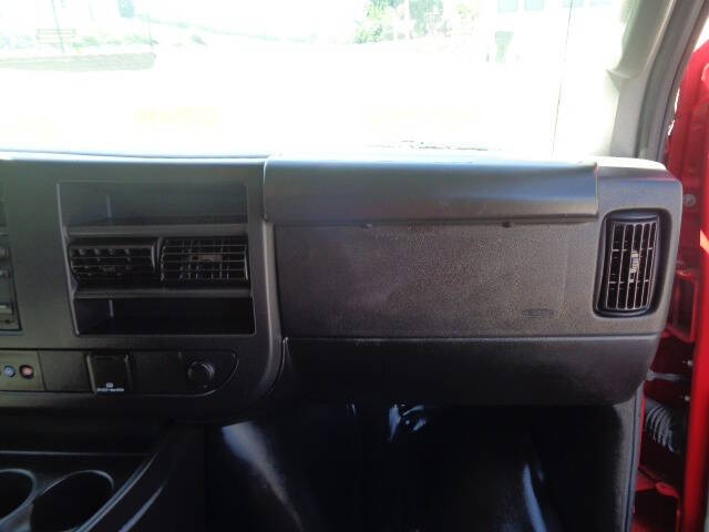 2024 Chevrolet Express 2500