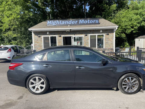 2017 Nissan Altima for sale at Highlander Motors in Radford VA