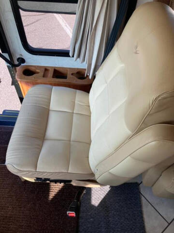 2007 Freightliner XCS Chassis