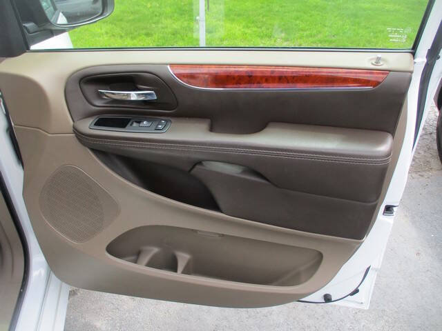 2014 Chrysler Town and Country