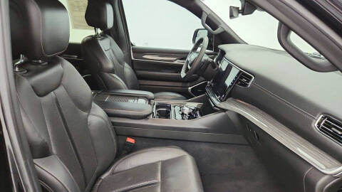 2022 Jeep Wagoneer Series III