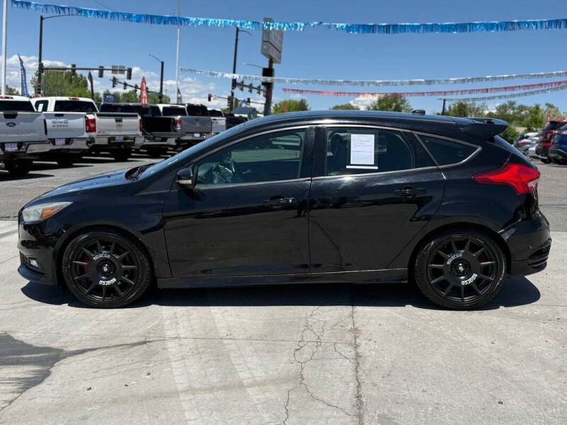 2017 Ford Focus ST