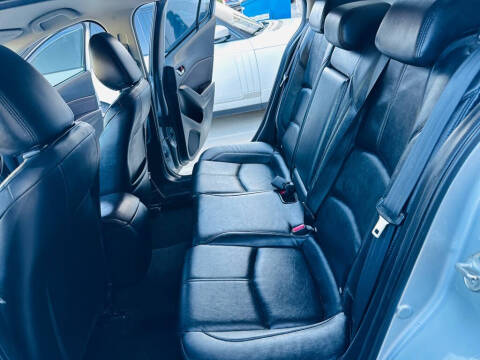 2017 Mazda MAZDA3 Touring