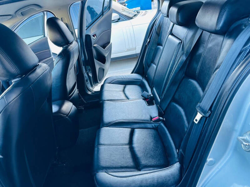 2017 Mazda MAZDA3 Touring