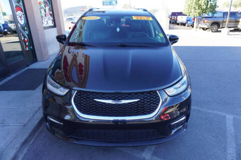 2022 Chrysler Pacifica Touring L