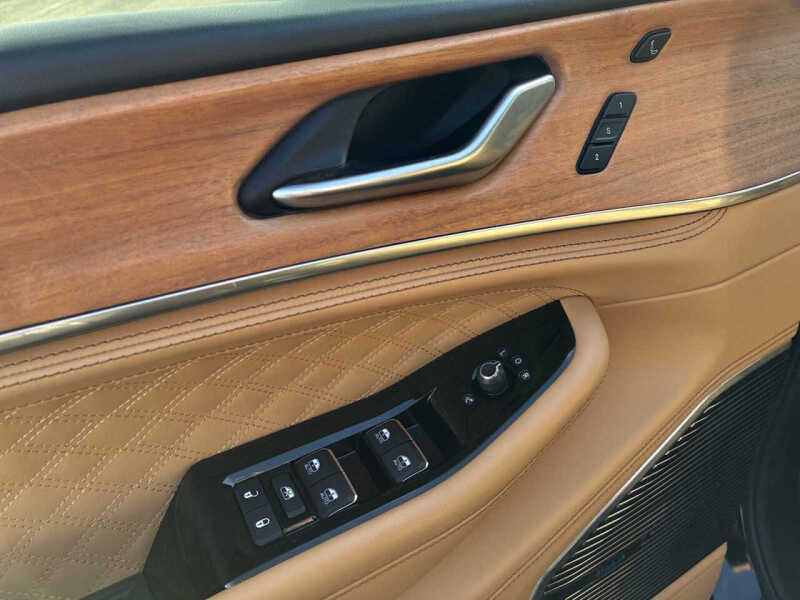 2023 Jeep Grand Cherokee Summit Reserve