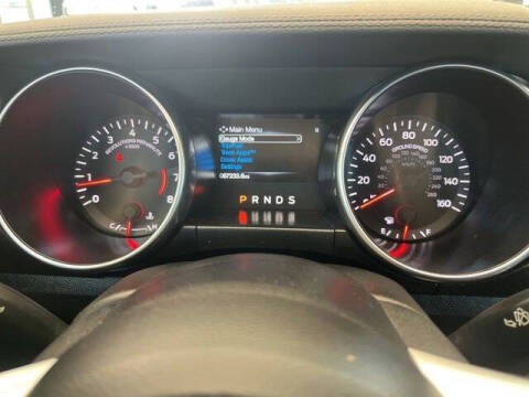 2022 Ford Mustang EcoBoost