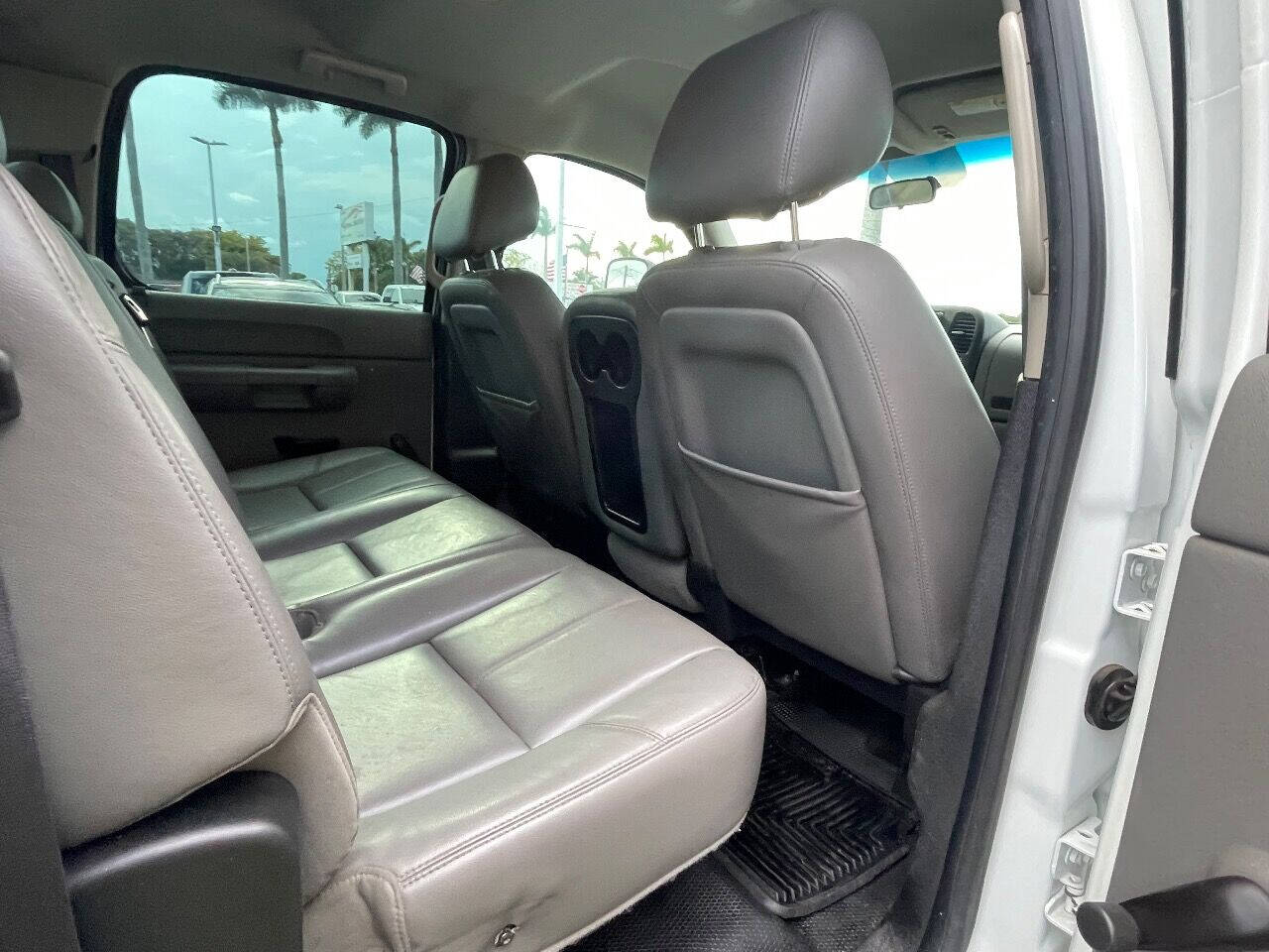 2013 Chevrolet Silverado 3500HD  - $29,900