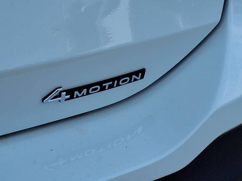 2025 Volkswagen Tiguan SE 4Motion