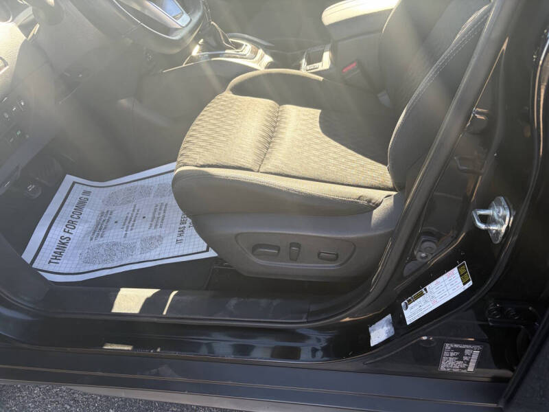 2020 Nissan Rogue SV